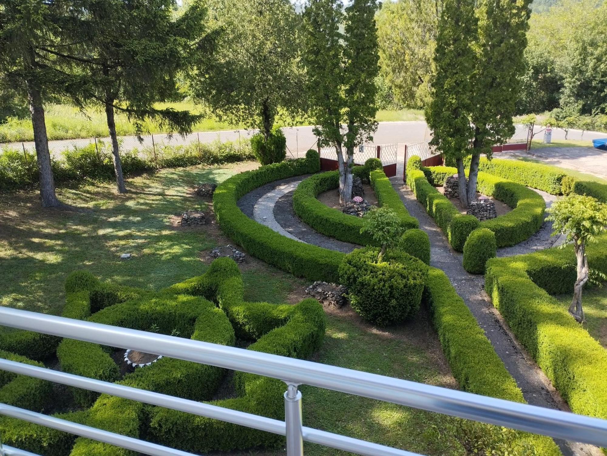 Guest House Vila Aleksa Bogutovac Εξωτερικό φωτογραφία